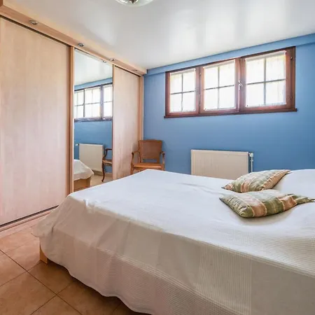 Villa Maison 15p Piscine Chauffe Terrain De Petanque