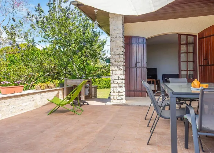 Maison 15p Piscine Chauffe Terrain De Petanque Haimps