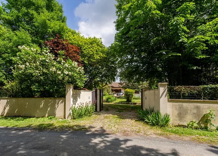 Maison 15p Piscine Chauffe Terrain De Petanque