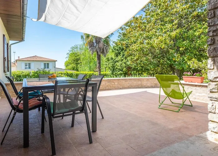 Maison 15p Piscine Chauffe Terrain De Petanque