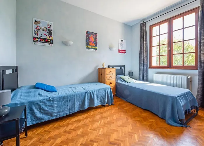 Maison 15p Piscine Chauffe Terrain De Petanque Haimps