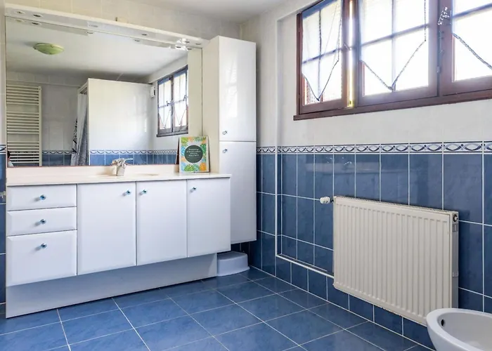 Maison 15p Piscine Chauffe Terrain De Petanque Willa Haimps