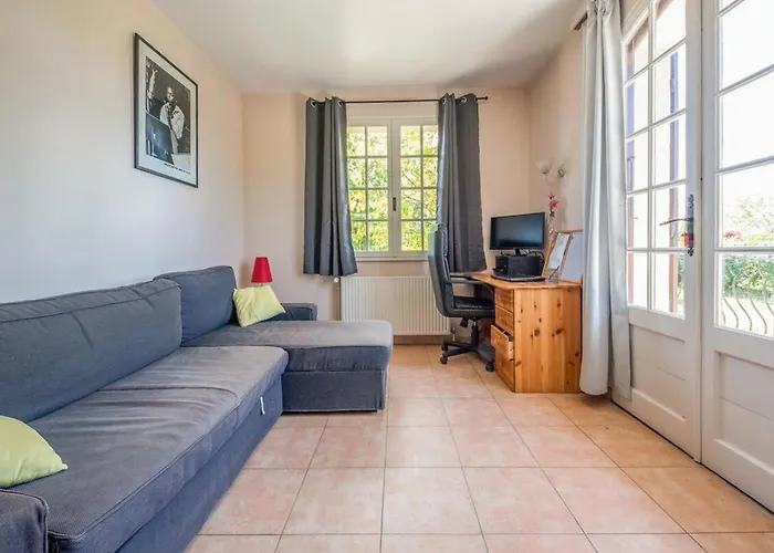 Вилла Maison 15p Piscine Chauffe Terrain De Petanque *