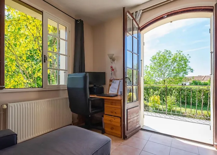 Maison 15p Piscine Chauffe Terrain De Petanque