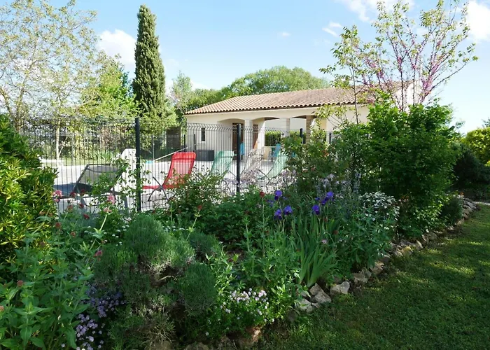 Вилла Maison 15p Piscine Chauffe Terrain De Petanque *