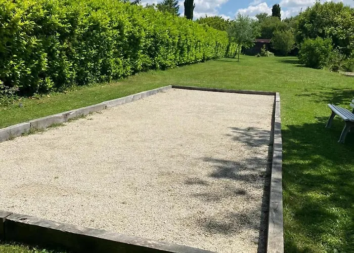 Maison 15p Piscine Chauffe Terrain De Petanque