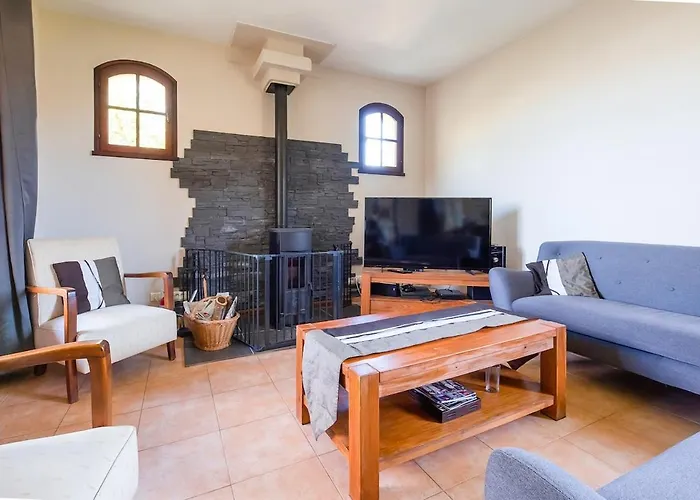 Maison 15p Piscine Chauffe Terrain De Petanque